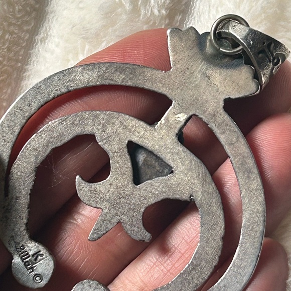 Silver and Turquoise Pendant - Picture 4 of 8